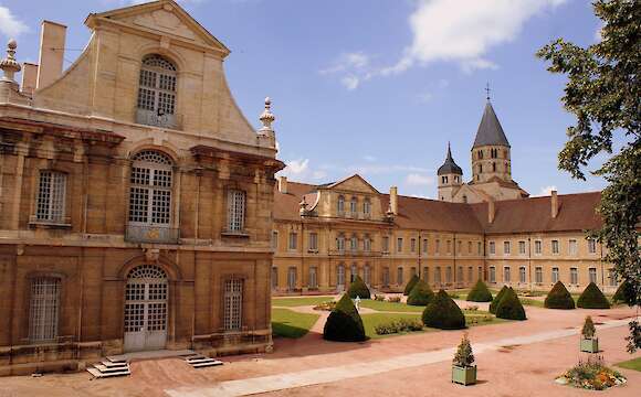 Burgundy Wine Trails: Beaune to Macon on the “Voie Verte”